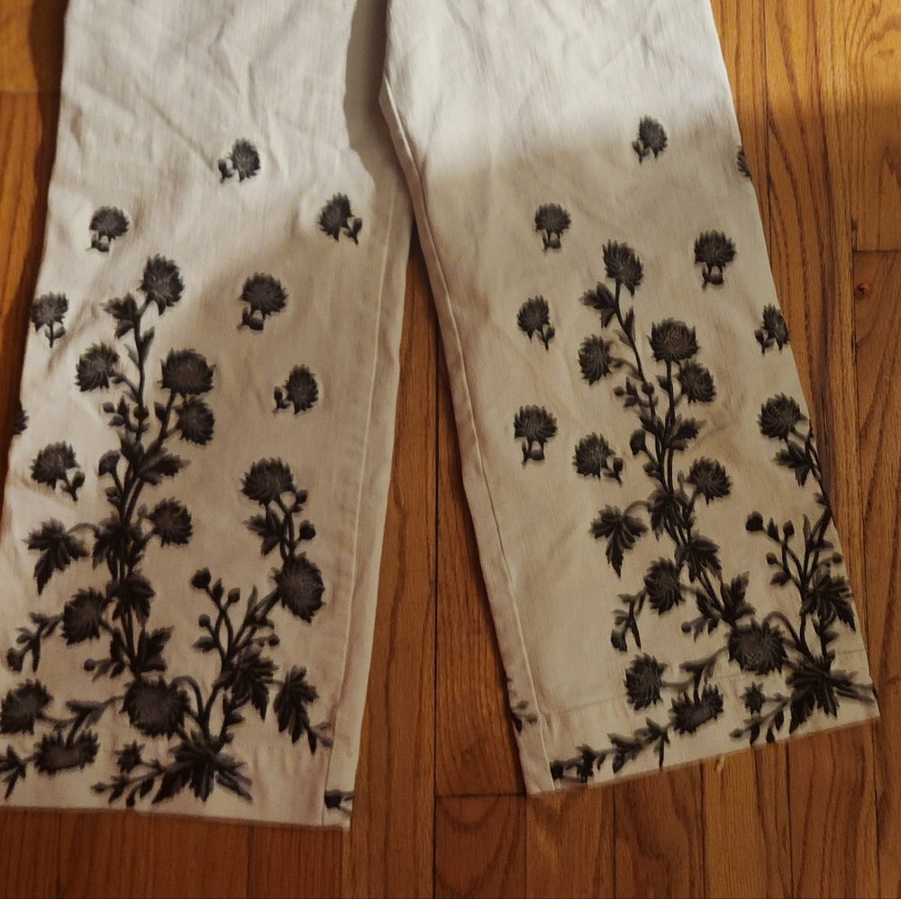 Anthropologie Cream Ankle Jeans with Black Floral Embroidery - Picture 6 of 8